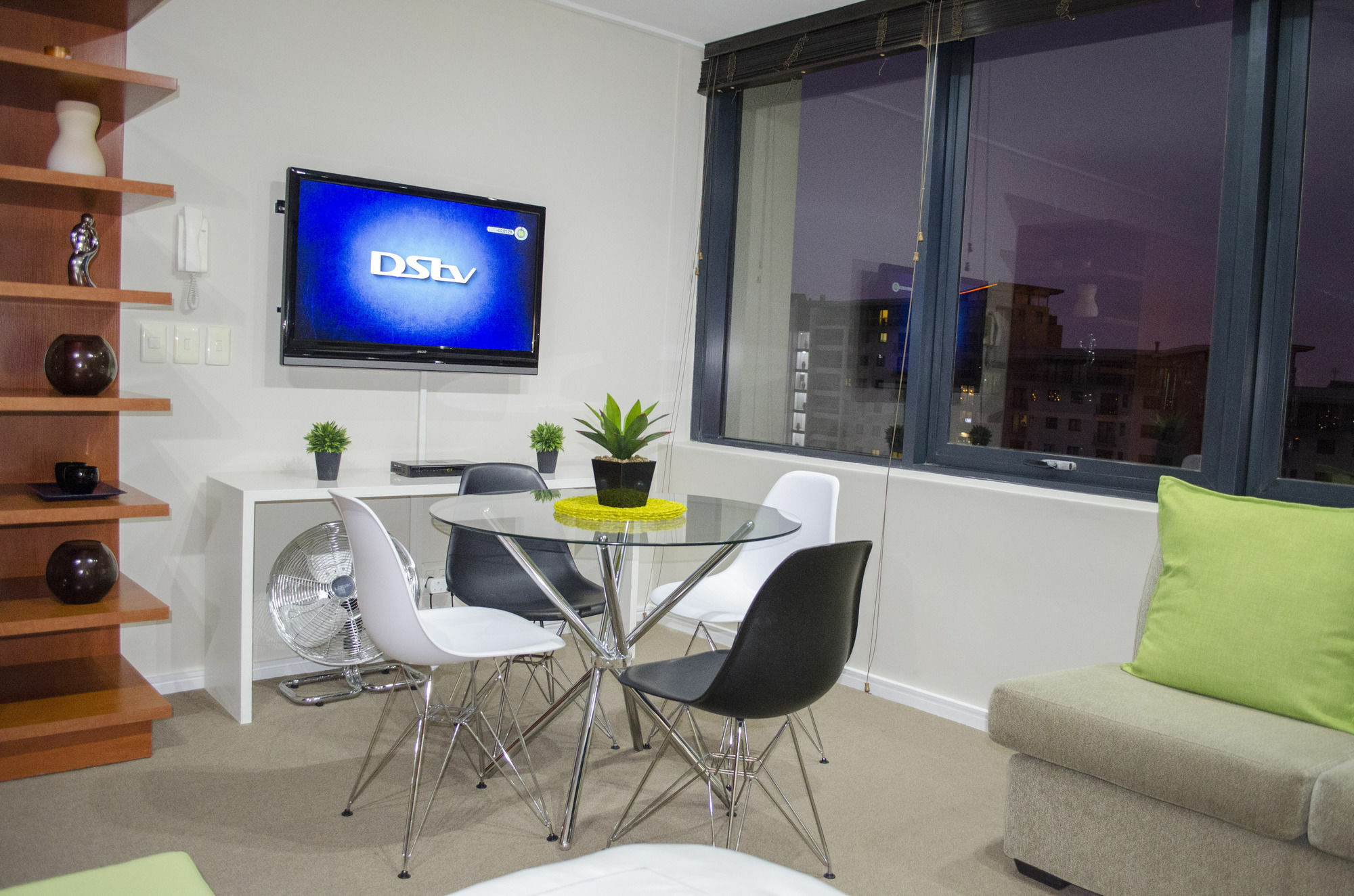 Manhattan Luxury * Cape Town
